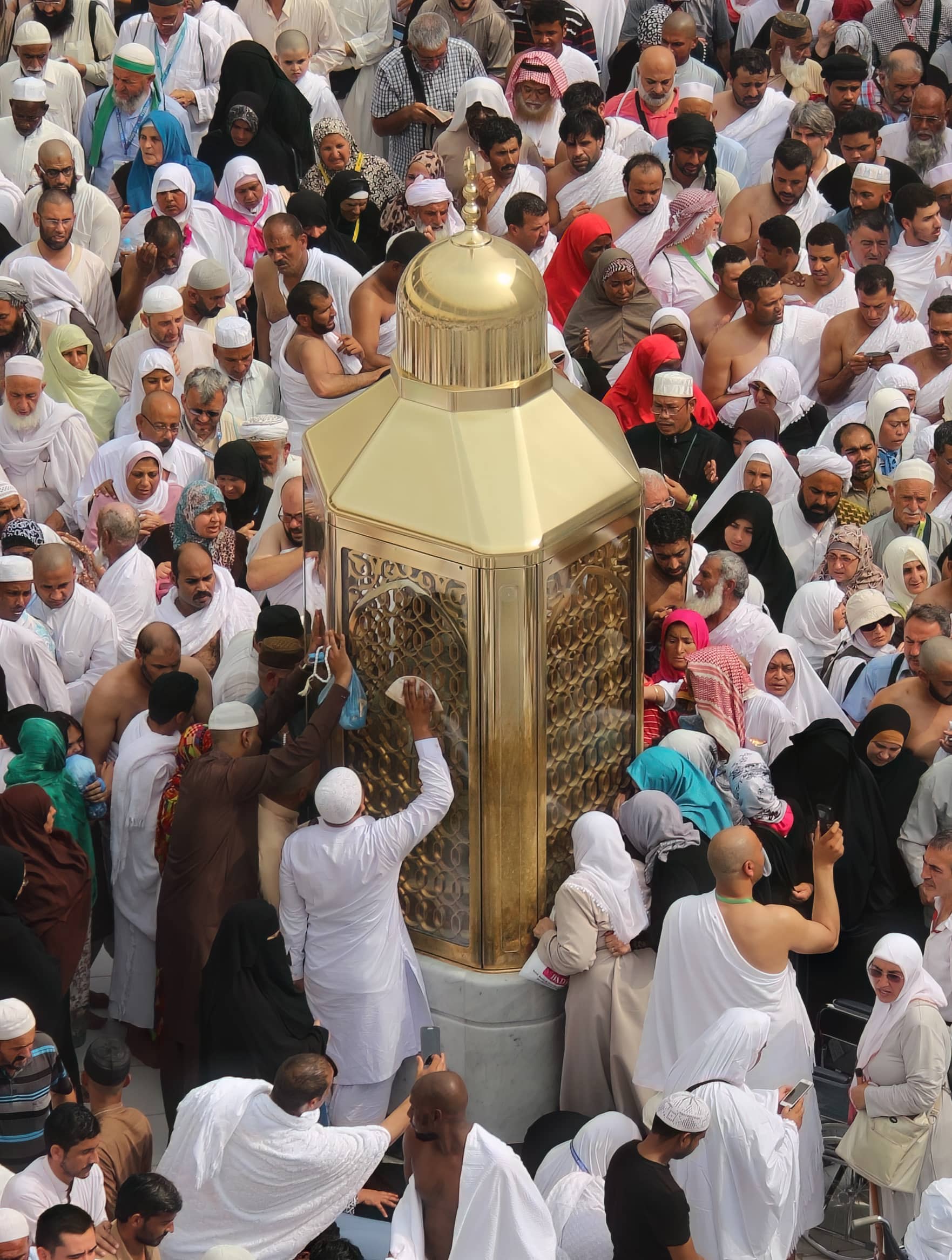 Mekami Ibrahim në Mesxhidi Haram